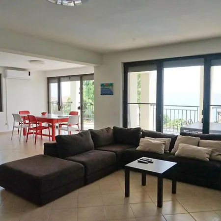 Six Bedroom Luxury With Private Pool In Quiet Residential Area Near Beaches Villa Sozopol