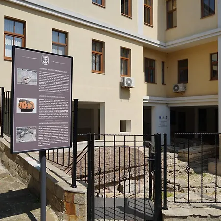 빌라 Six Bedroom Luxury With Private Pool In Quiet Residential Area Near Beaches