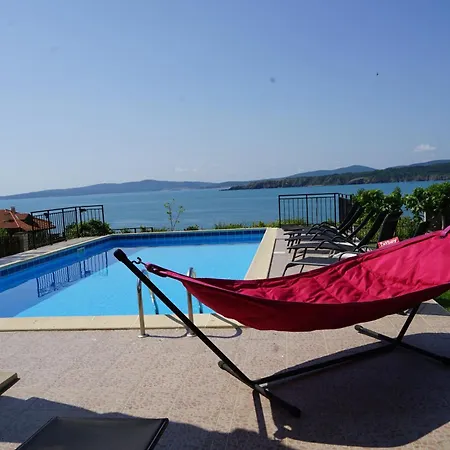 Six Bedroom Luxury With Private Pool In Quiet Residential Area Near Beaches Sozopol