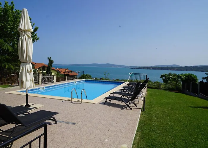 Six Bedroom Luxury With Private Pool In Quiet Residential Area Near Beaches Villa Süzebolu