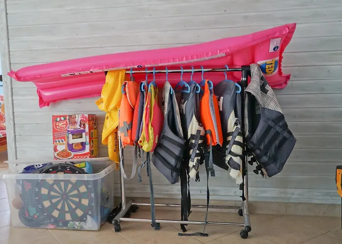 Villa Six Bedroom Luxury With Private Pool In Quiet Residential Area Near Beaches